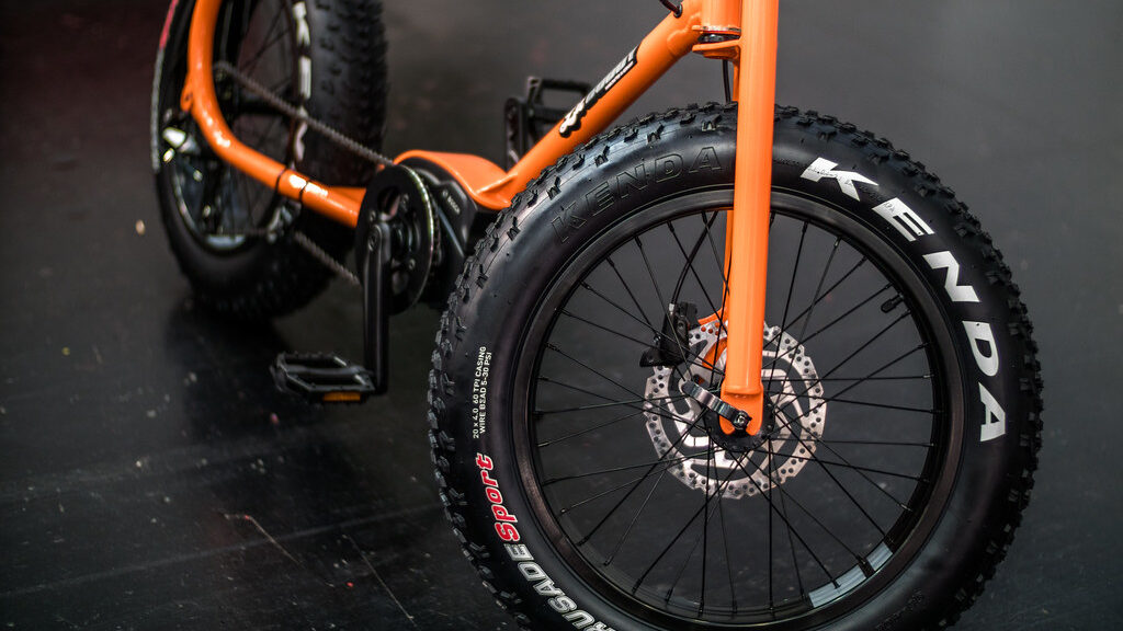 Fatbikefabrikanten lanceren ‘skinnybike’ om regels fatbike te omzeilen